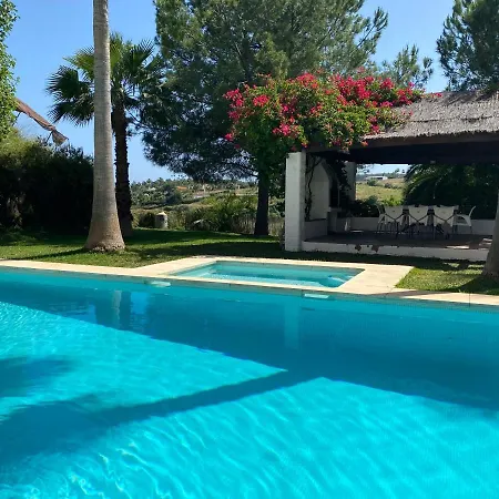 Aqua Private Six Bedrooms With Large Pool Вилла