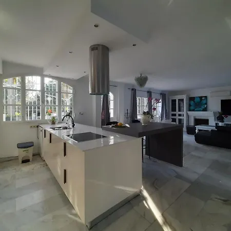 Aqua Private Six Bedrooms With Large Pool * Эстепона