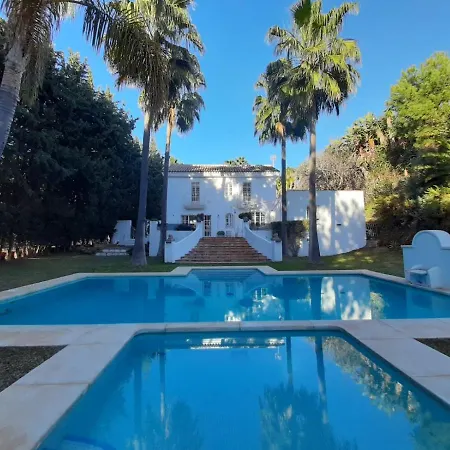 Aqua Private Six Bedrooms With Large Pool Villa Estepona