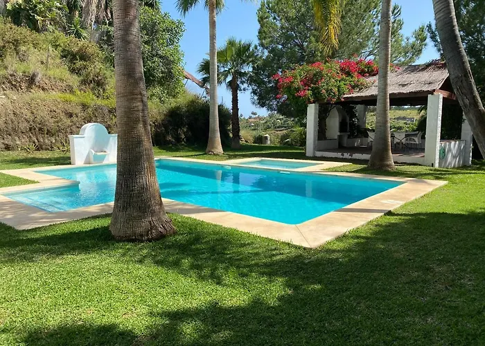 Aqua Private Six Bedrooms With Large Pool * Estepona