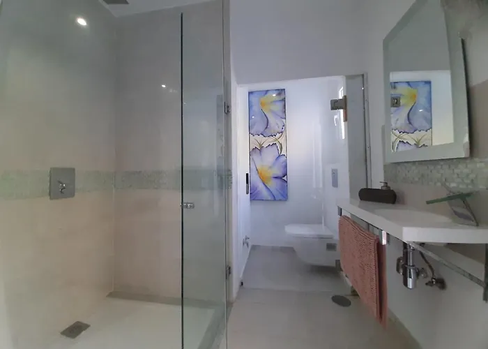 Villa Aqua Private Six Bedrooms With Large Pool Estepona